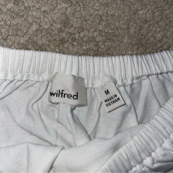 Aritzia Wilfred crop top - Picture 2 of 2